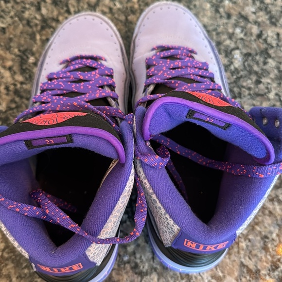 Air Jordan Retro II Purple and Black Sneakers 10.5 - Picture 9 of 14